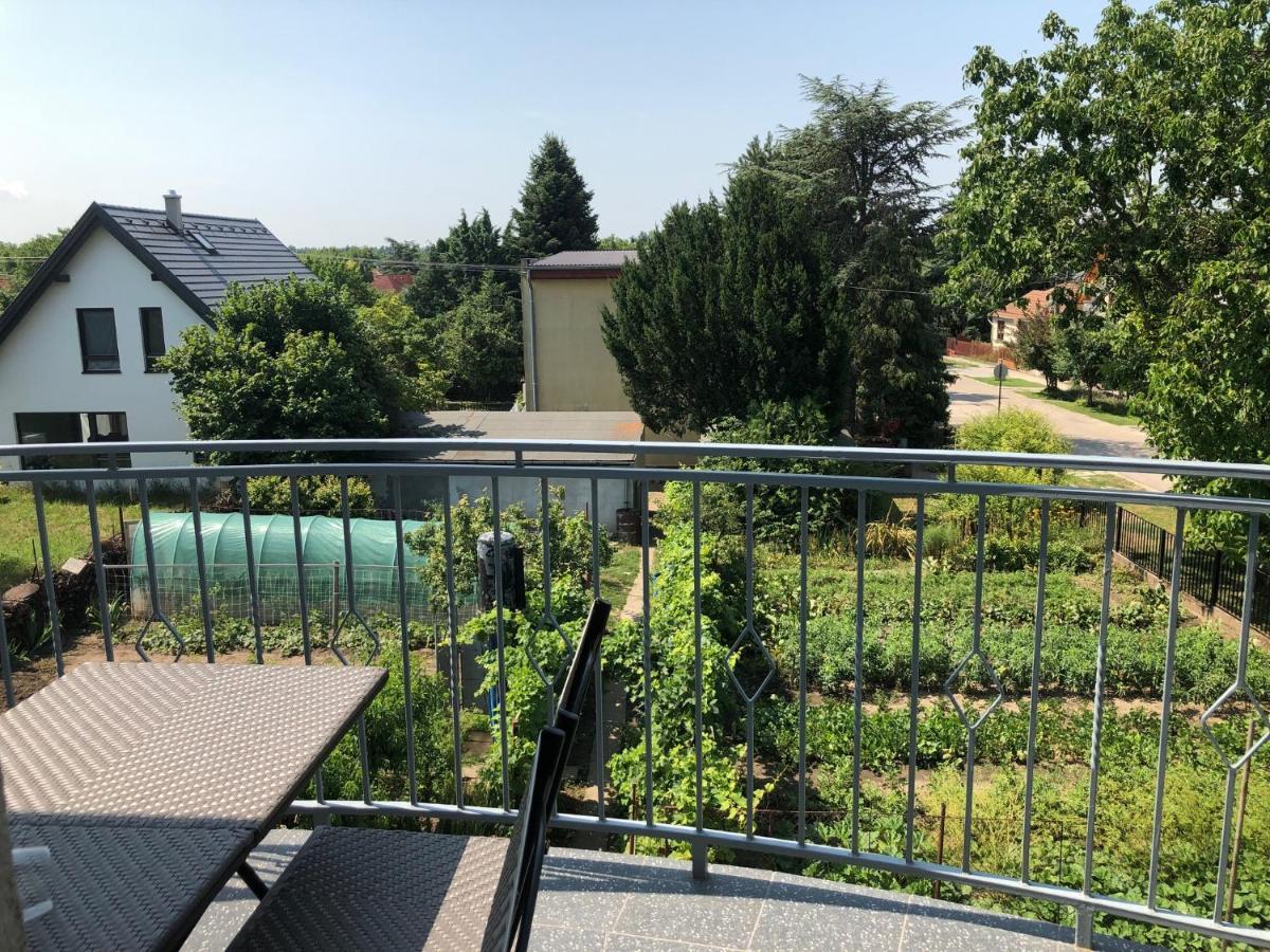 Dominik Apartmanhaz Velence Zewnętrze zdjęcie